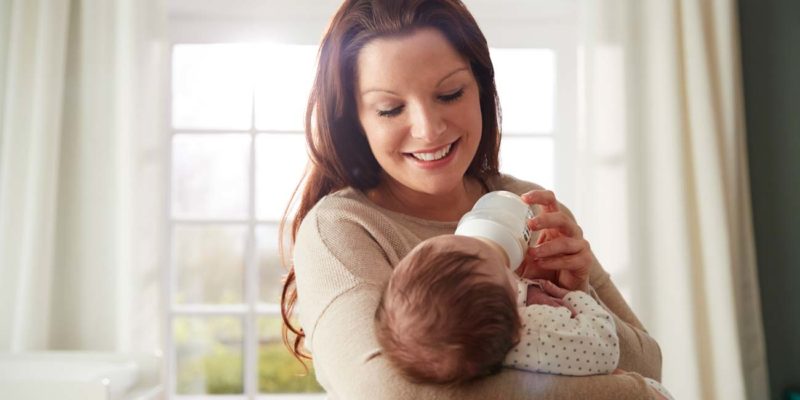 combien de biberon faut-il donner à bébé ?
