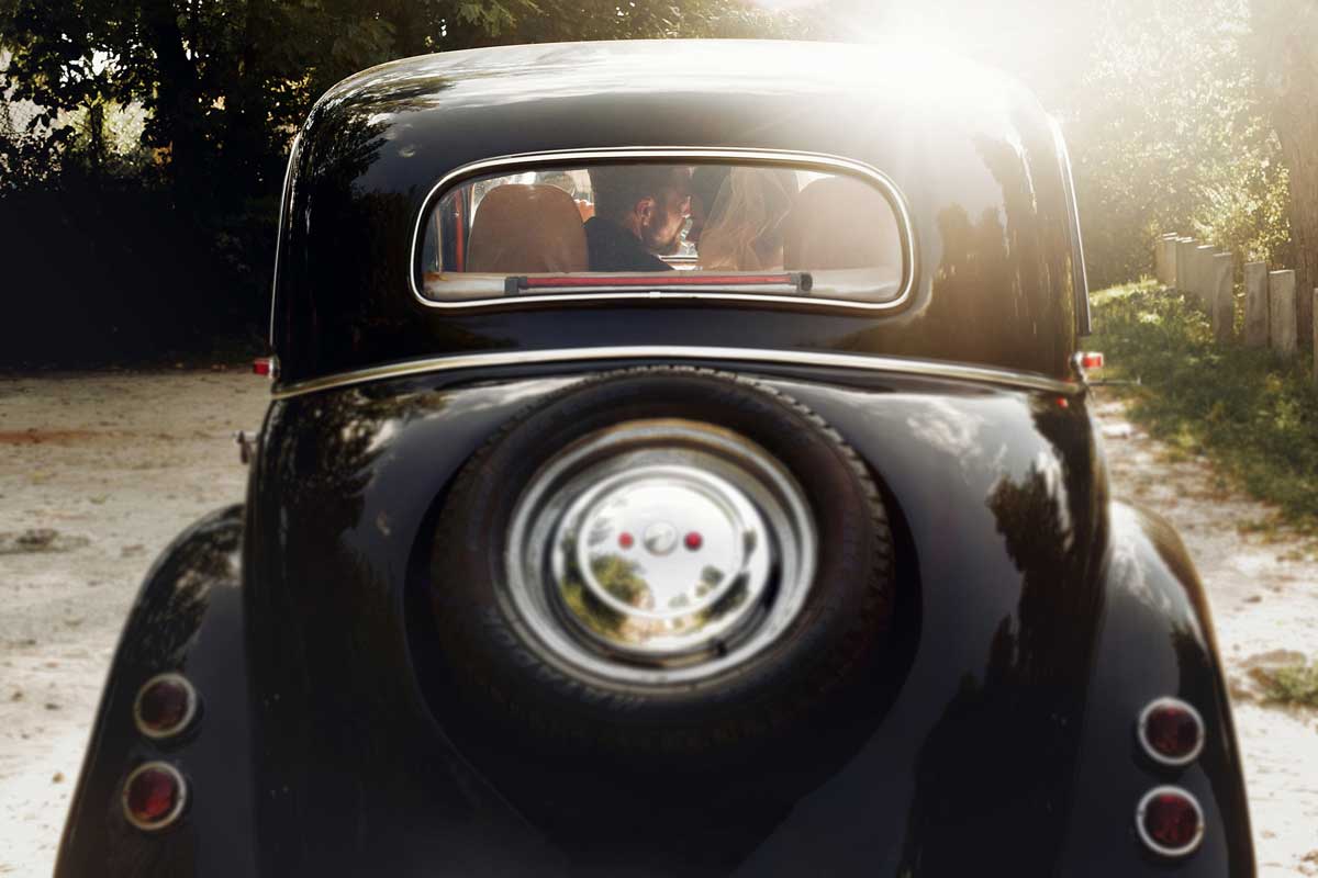 Une voiture de luxe pour votre mariage