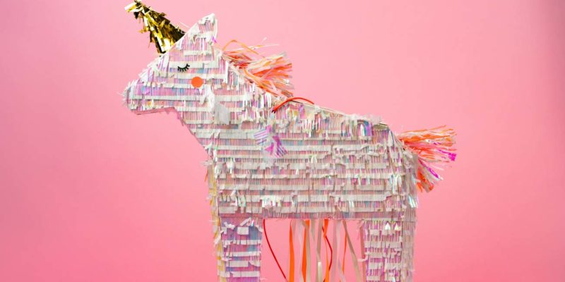 un anniversaire de fille sur le thème des licornes