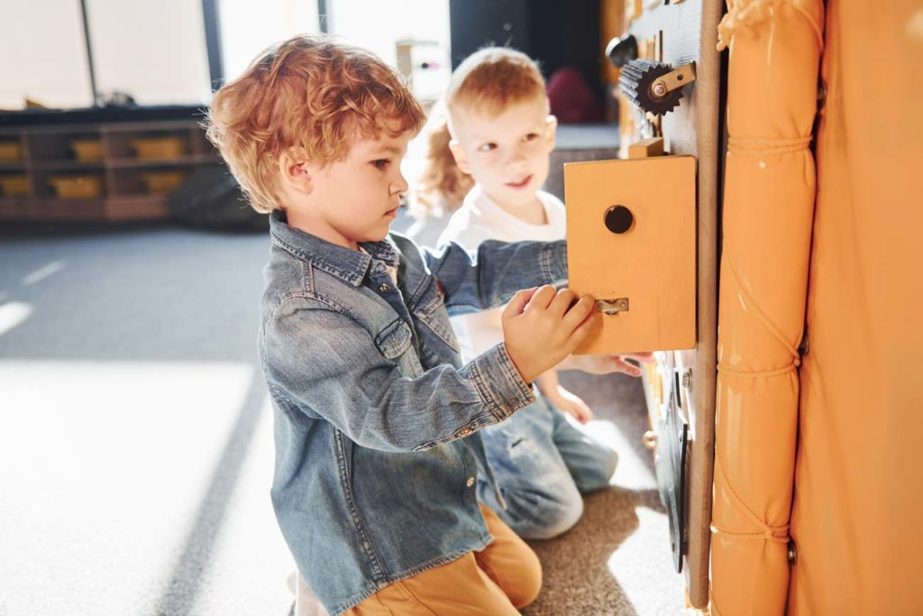 assurer ses enfants pour les activités péri-scolaires