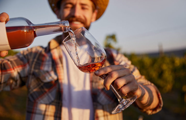 En 2023 : et si vous investissiez dans le vin ?