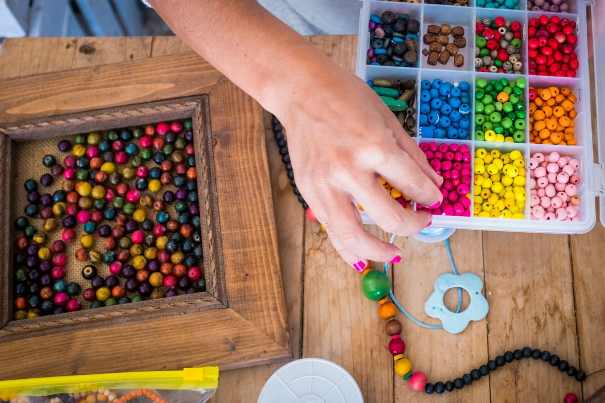 Découvrez comment fabriquer vos propres bijoux facilement