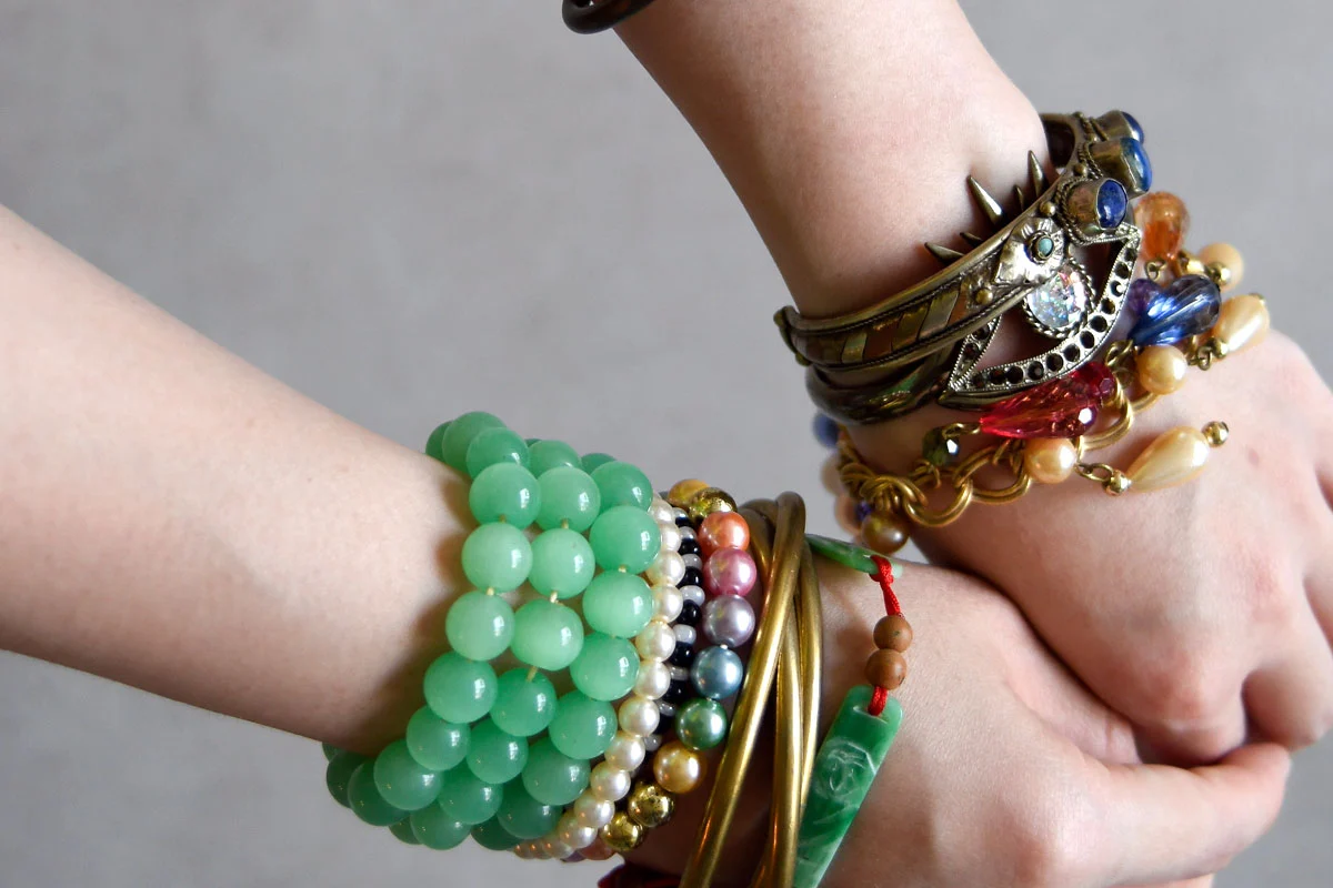 Transformez votre look avec les bracelets bangles