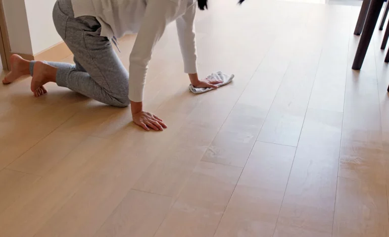 Nettoyer votre parquet : mes astuces simples et pratiques