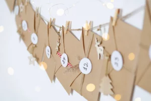 Créez vous-même un calendrier de l’Avent tendance en récup’