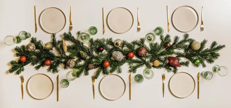 Découvrez comment créer votre centre de table DIY pour Noël
