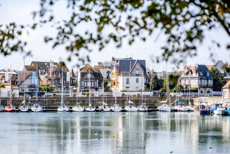 Envie d'un week-end romantique à Deauville ? Voici 5 activités !