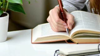 Pourquoi le journaling peut transformer votre santé mentale